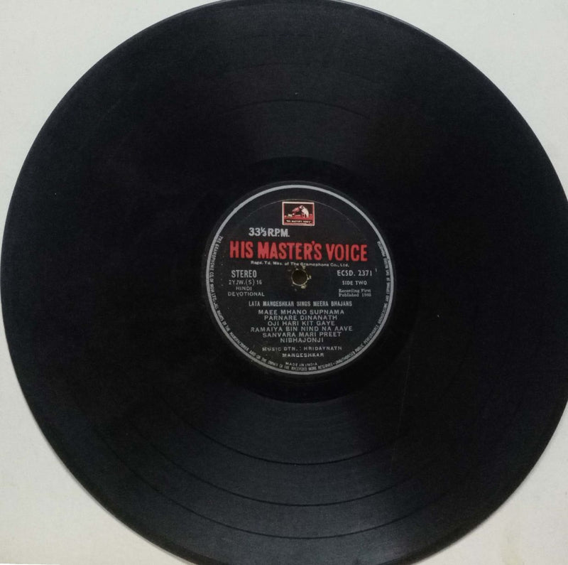 Divotional by Lata Mangeshkar Sings Meera Bhajans — LP vinyl record cover