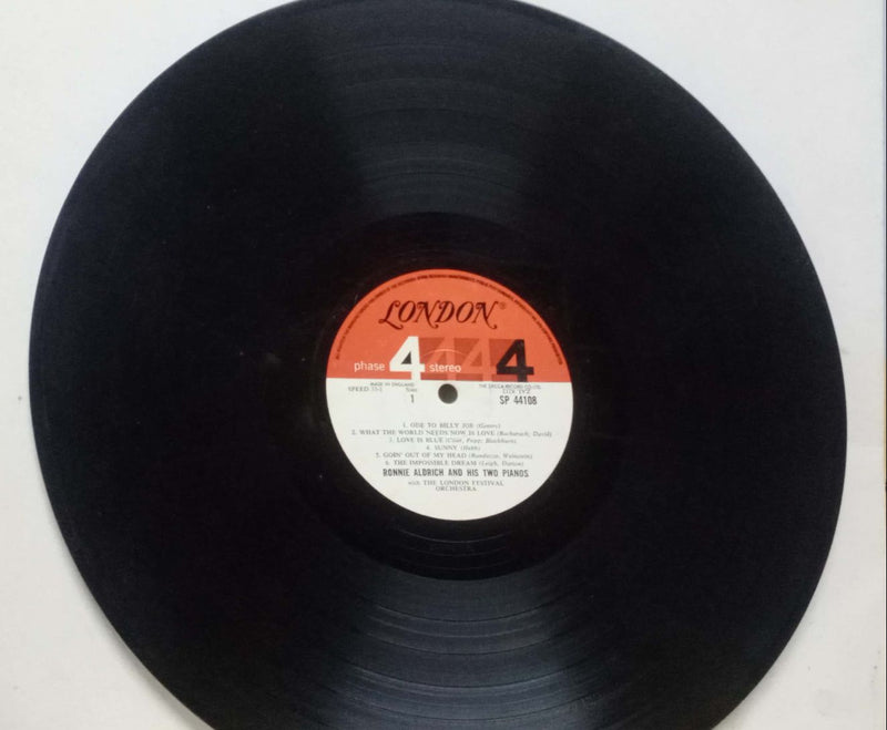 No Sleeve by Ronnie Aldrich And His Two Pianos — LP vinyl record cover