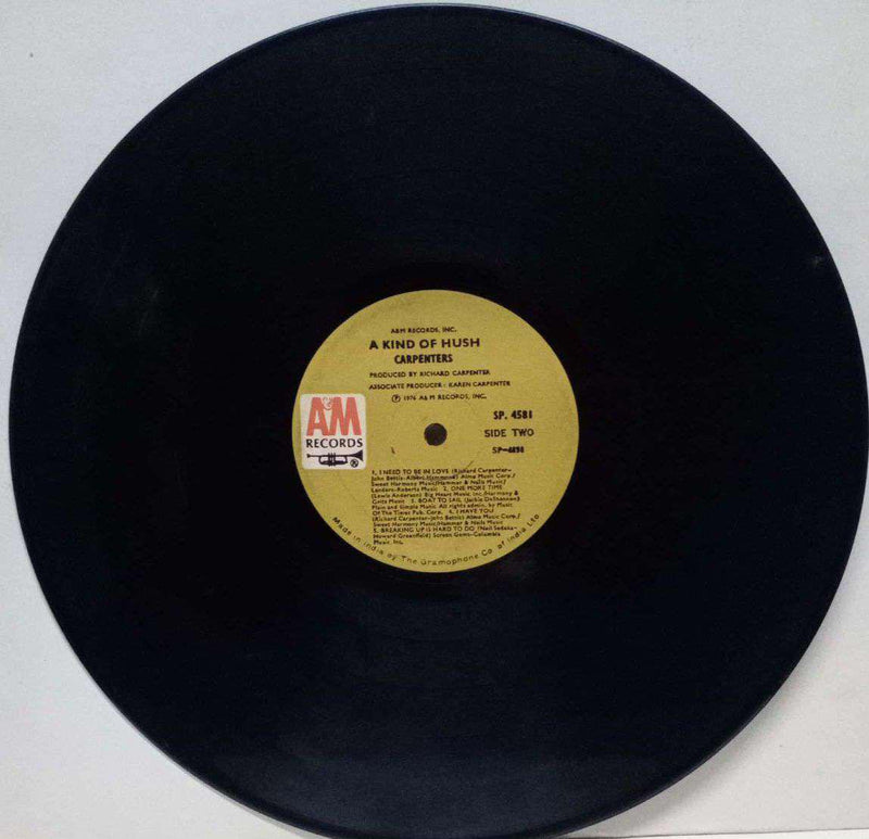 A Kind Of Hush Carpenters — LP vinyl record cover