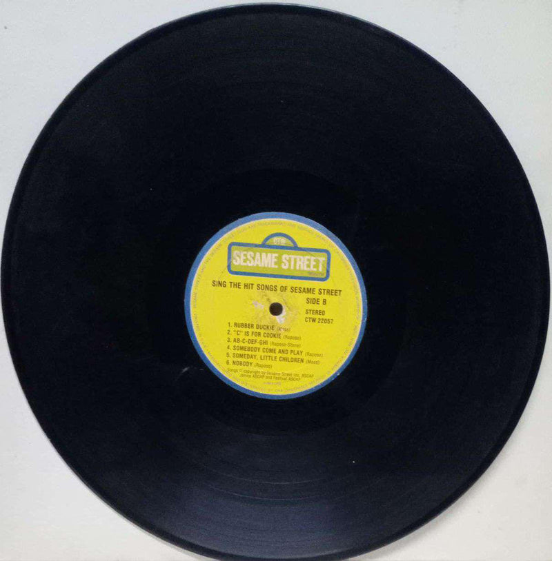Sing The Hit Songs Of Sesame Street — LP vinyl record cover