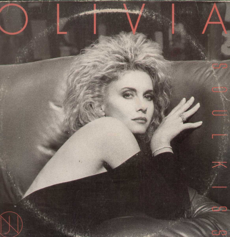 Olivia Newton-John Soul Kiss 1985 English Vinyl L P — 1985 LP vinyl record cover