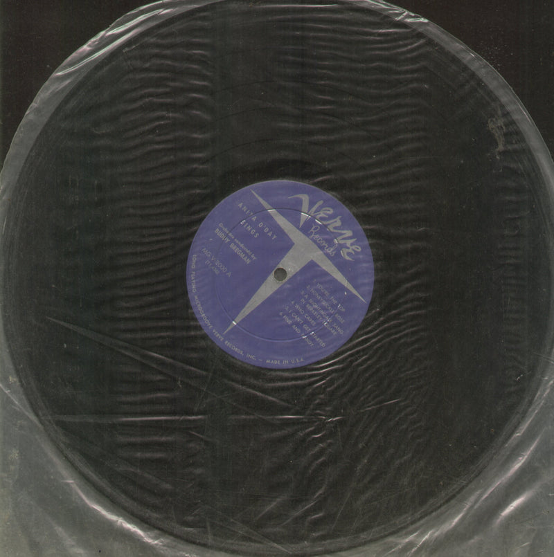 No Sleeve by Anita O'Day Sings — LP vinyl record cover