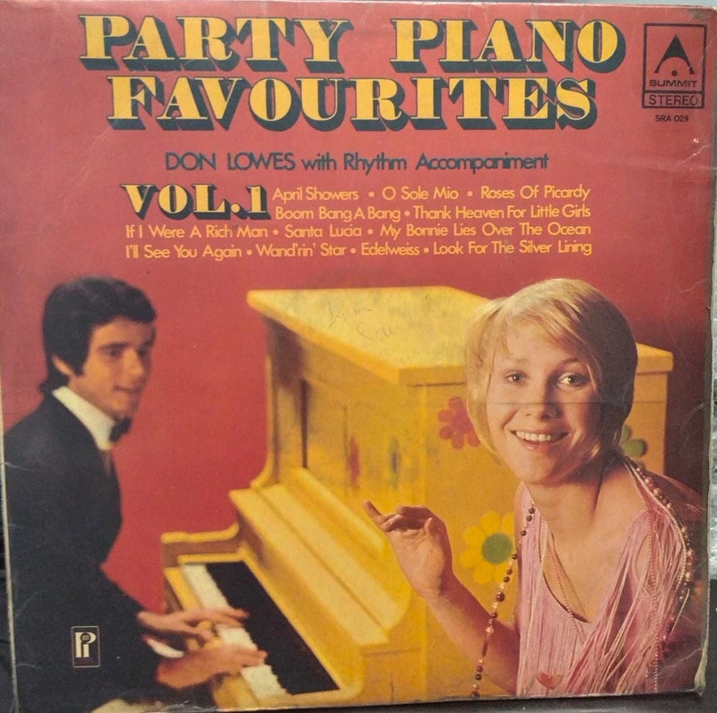 Party Piano Favourites — LP vinyl record cover